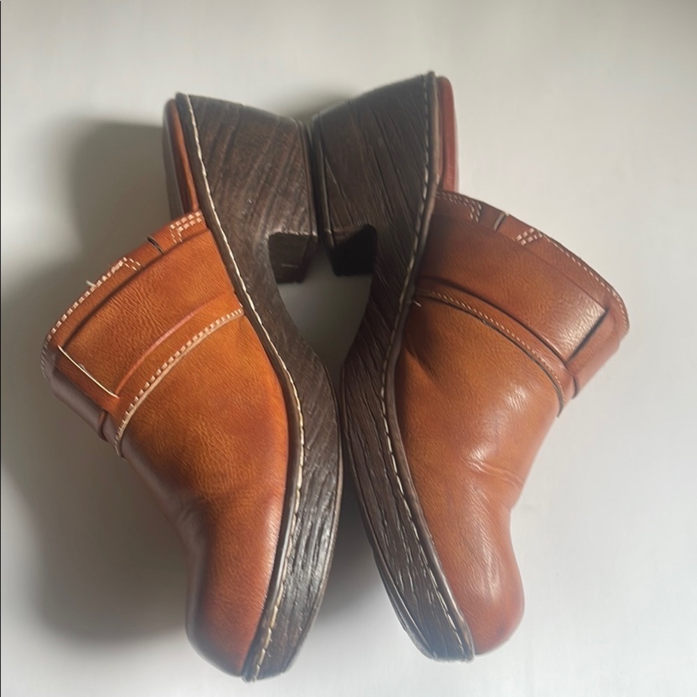 B.O.C “o” RING TAN LEATHER POLLY MULES BC0010916 women’s 9M - Picture 8 of 10